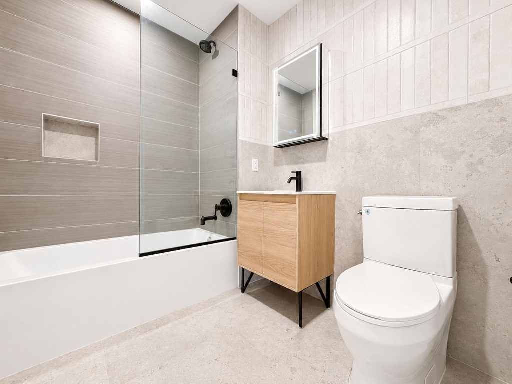 205 Cabrini Boulevard - Photo 9