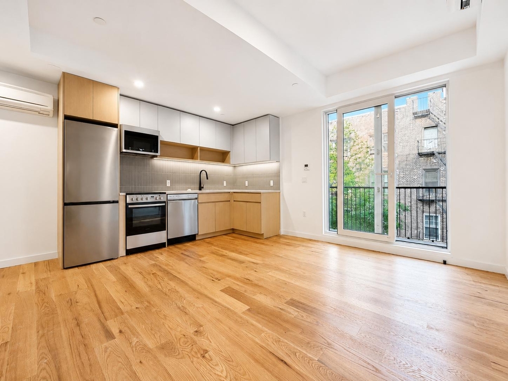 205 Cabrini Boulevard - Photo 2