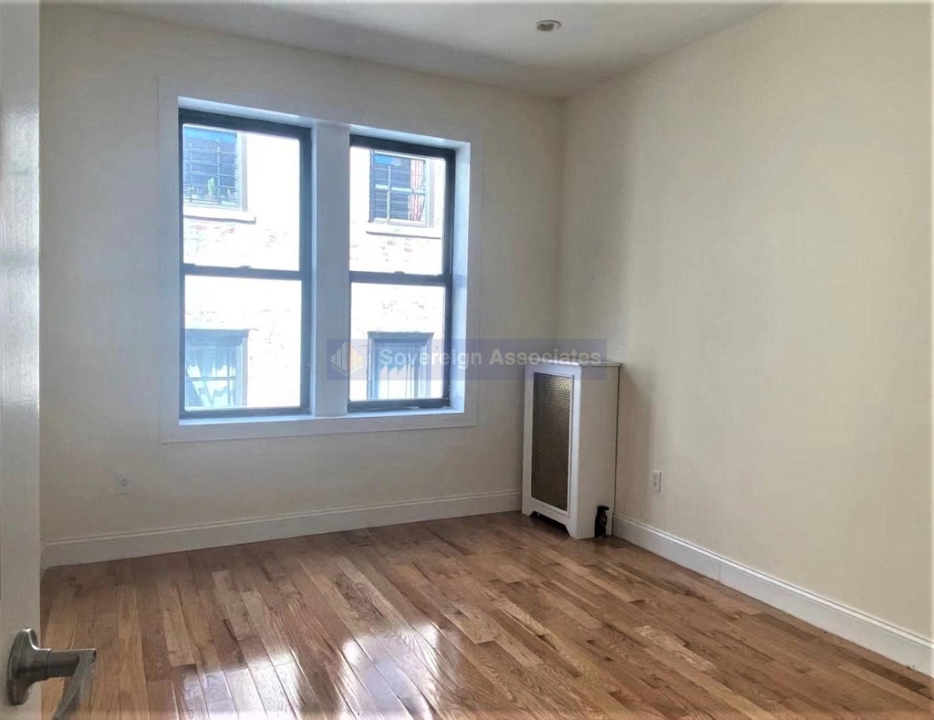 270 Fort Washington Avenue - Photo 2