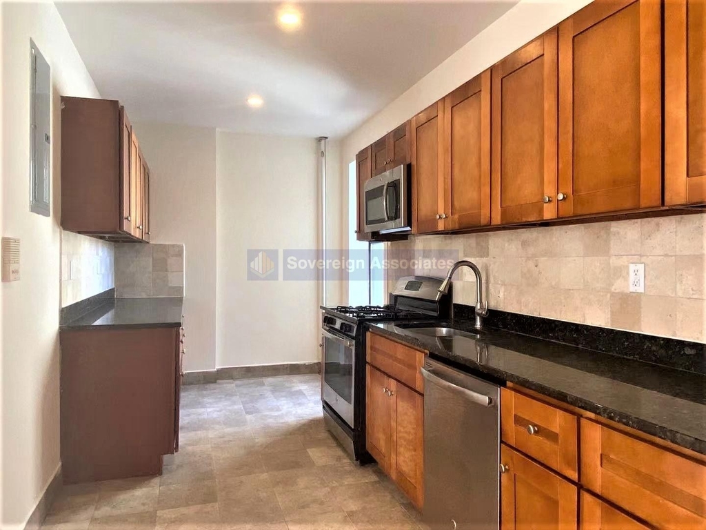 270 Fort Washington Avenue - Photo 7