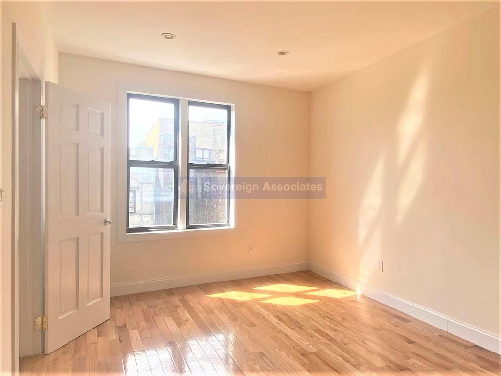 270 Fort Washington Avenue - Photo 0