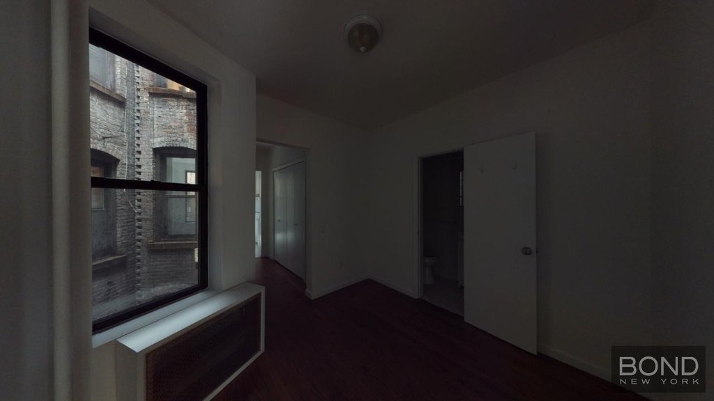 East 85th Street - Photo 4