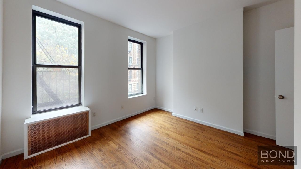 East 85th Street - Photo 1