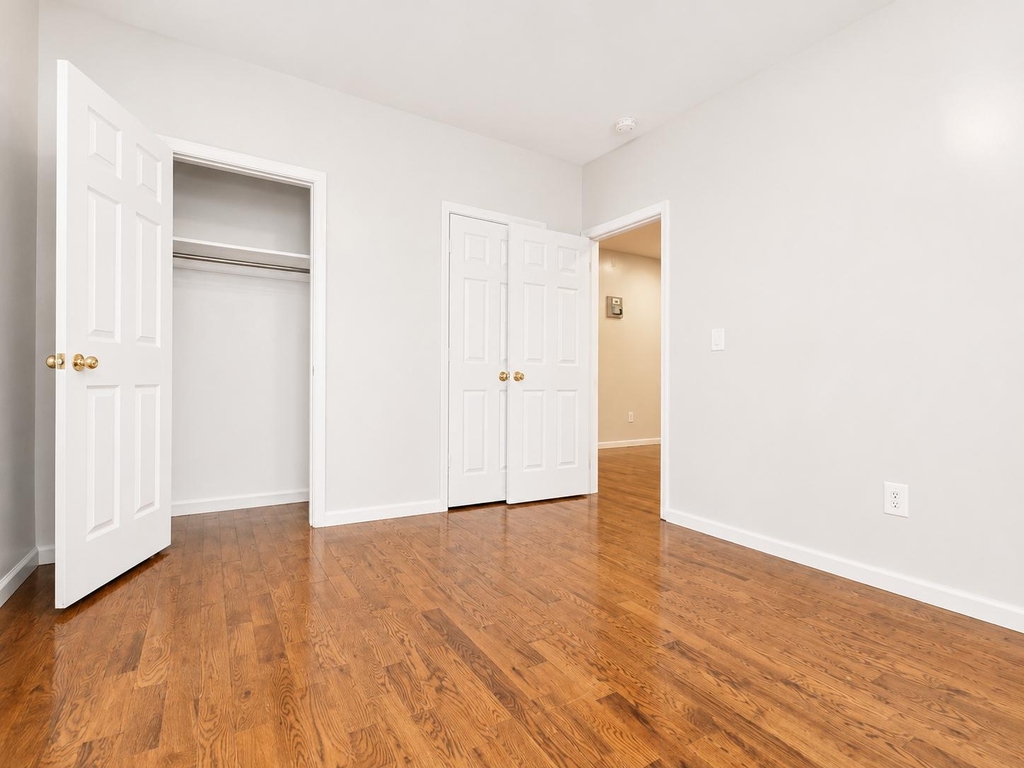 117 Post Avenue - Photo 11