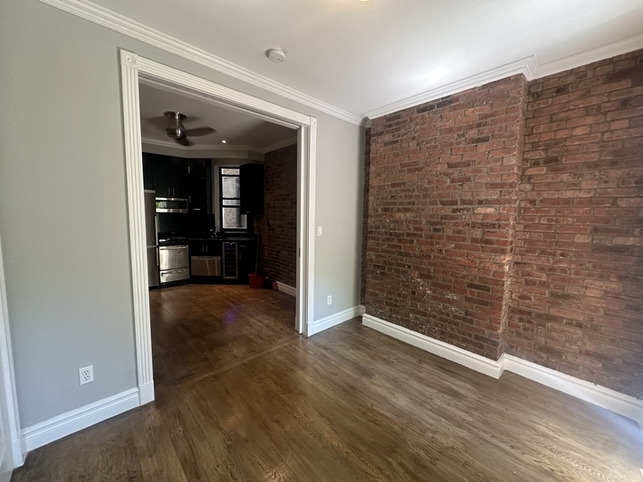 250 Mott Street - Photo 1