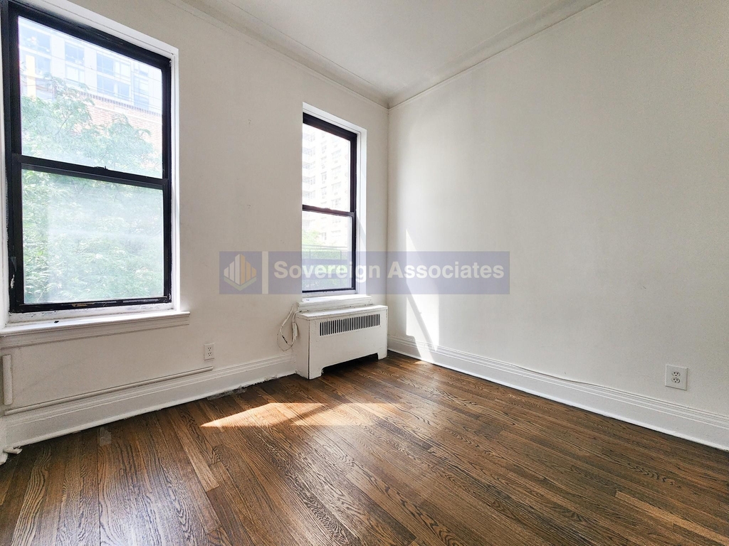 156 East 85th Street - Photo 4