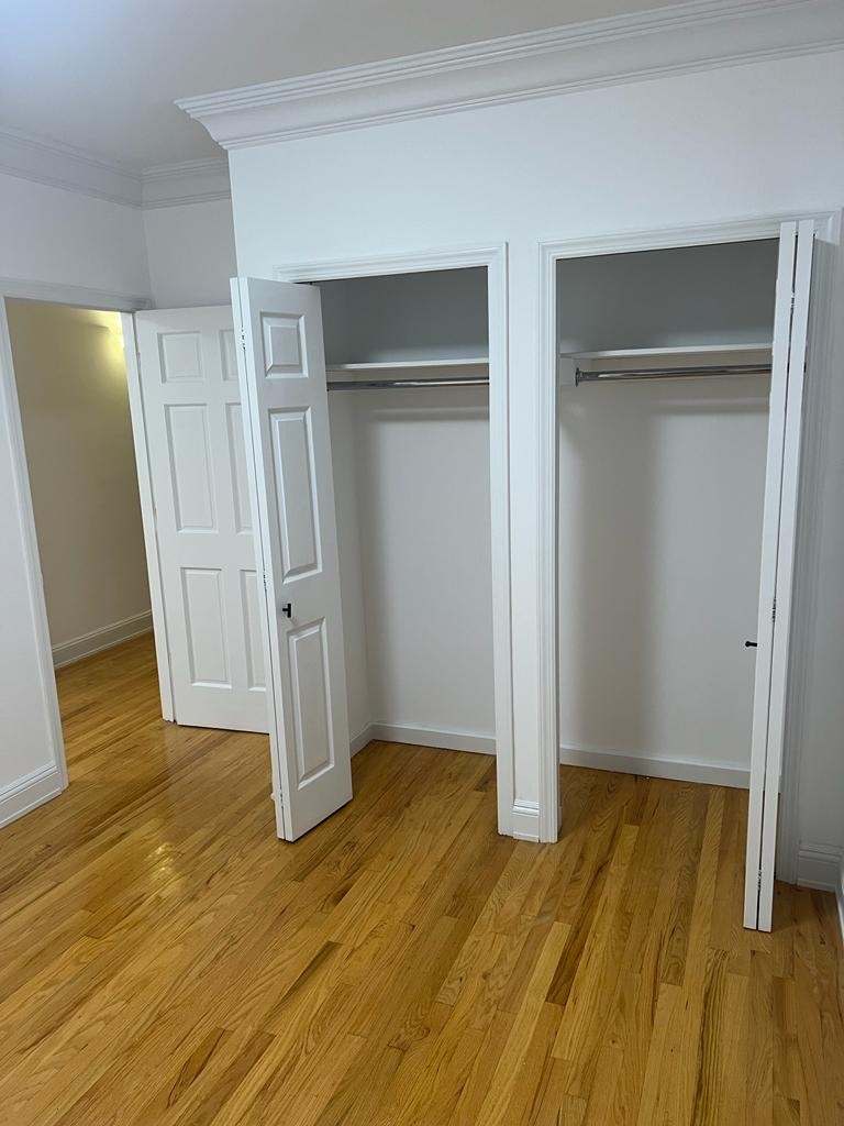 East 78th Street - Photo 4
