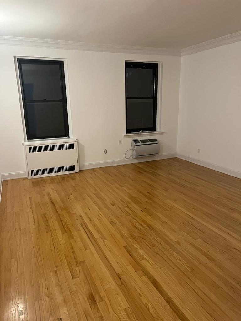 East 78th Street - Photo 6