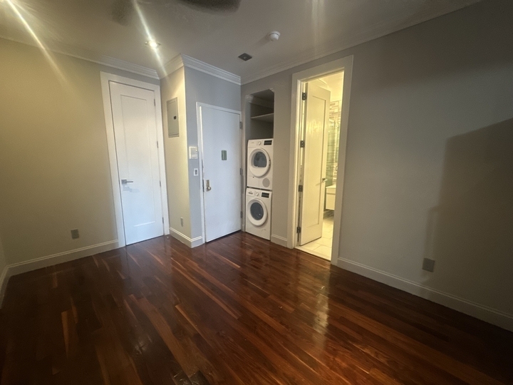 1345 Amsterdam Avenue - Photo 6