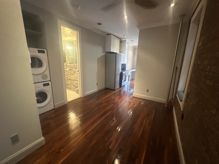 1345 Amsterdam Avenue - Photo 4