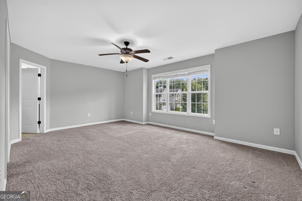 1849 Blackstone Way - Photo 14