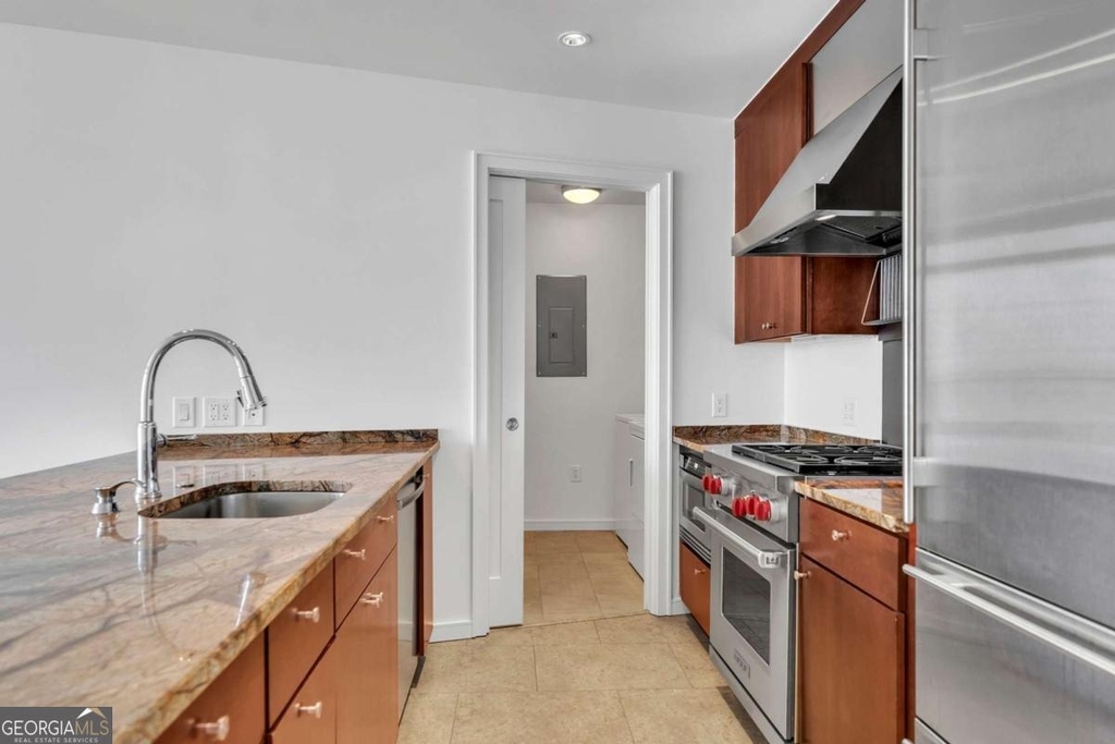 3325 Piedmont Road Ne - Photo 10