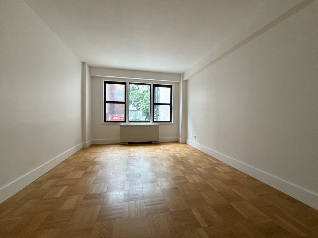 63rd Street & 3rd Avenue  - Photo 2