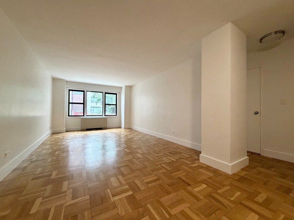 63rd Street & 3rd Avenue  - Photo 0