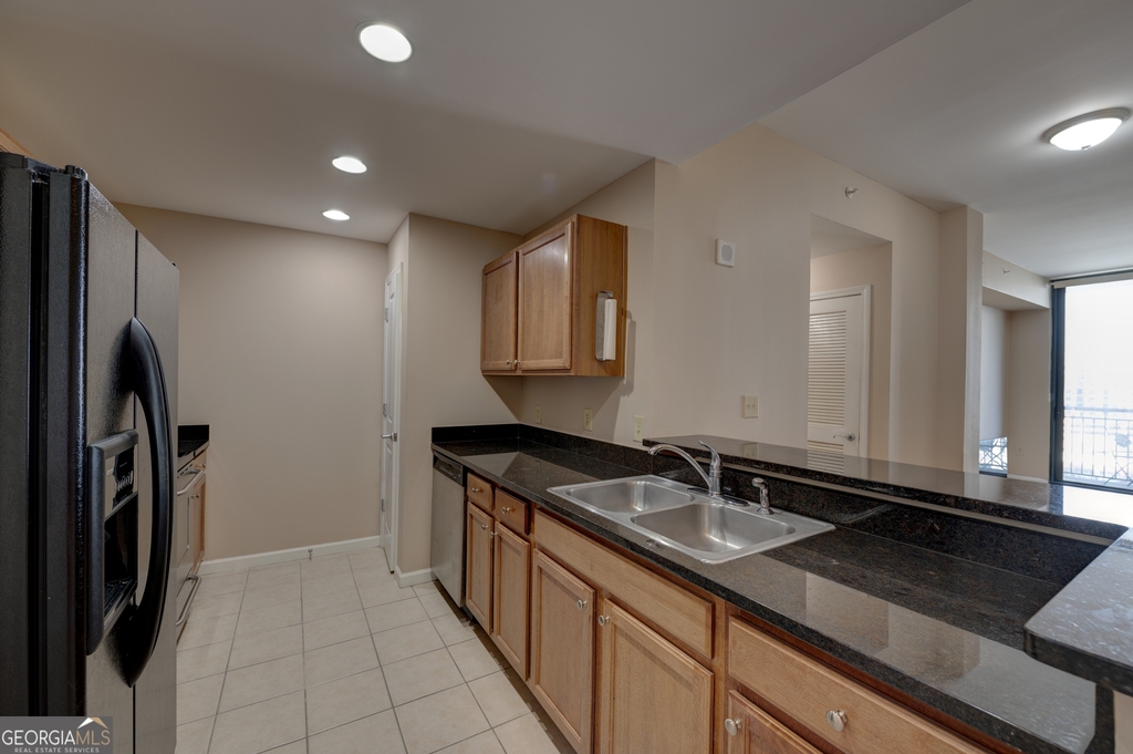3040 Peachtree Road Nw - Photo 2