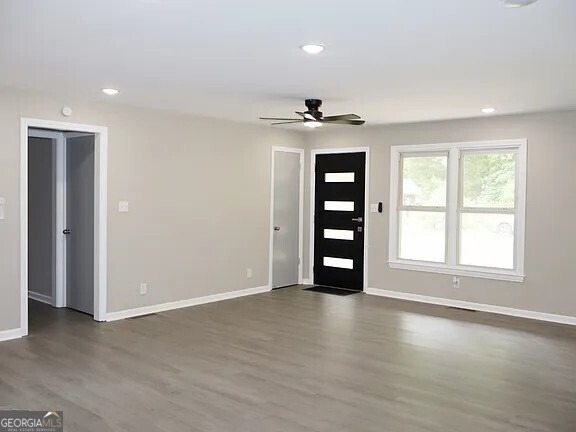 1523 Delia Drive - Photo 2