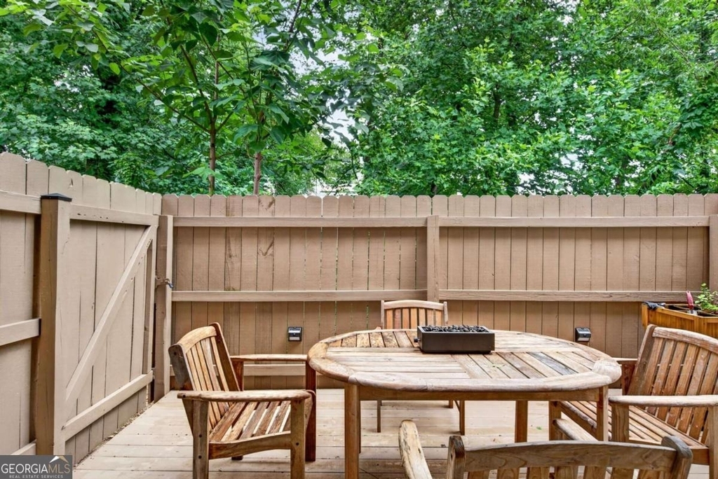 3140 Seven Pines Court - Photo 21