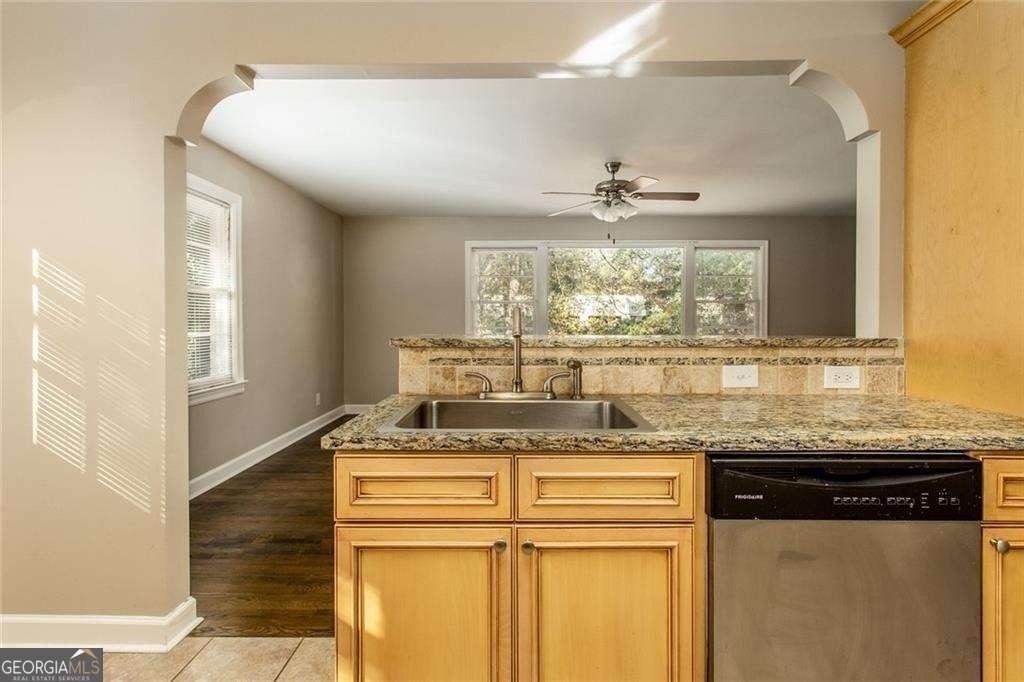 2720 Stonecreek Road Se - Photo 10