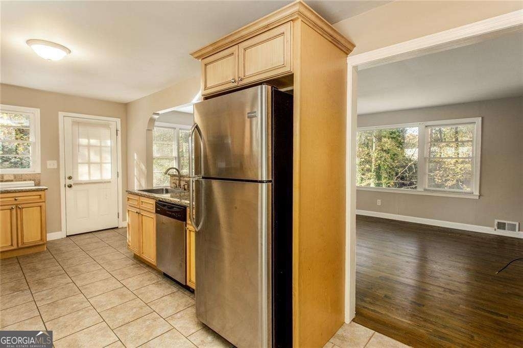 2720 Stonecreek Road Se - Photo 6