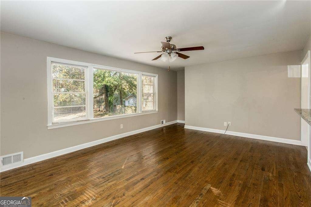 2720 Stonecreek Road Se - Photo 2
