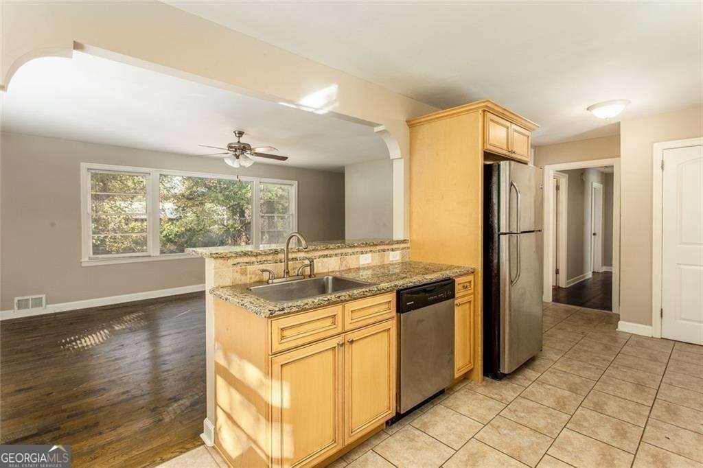 2720 Stonecreek Road Se - Photo 9