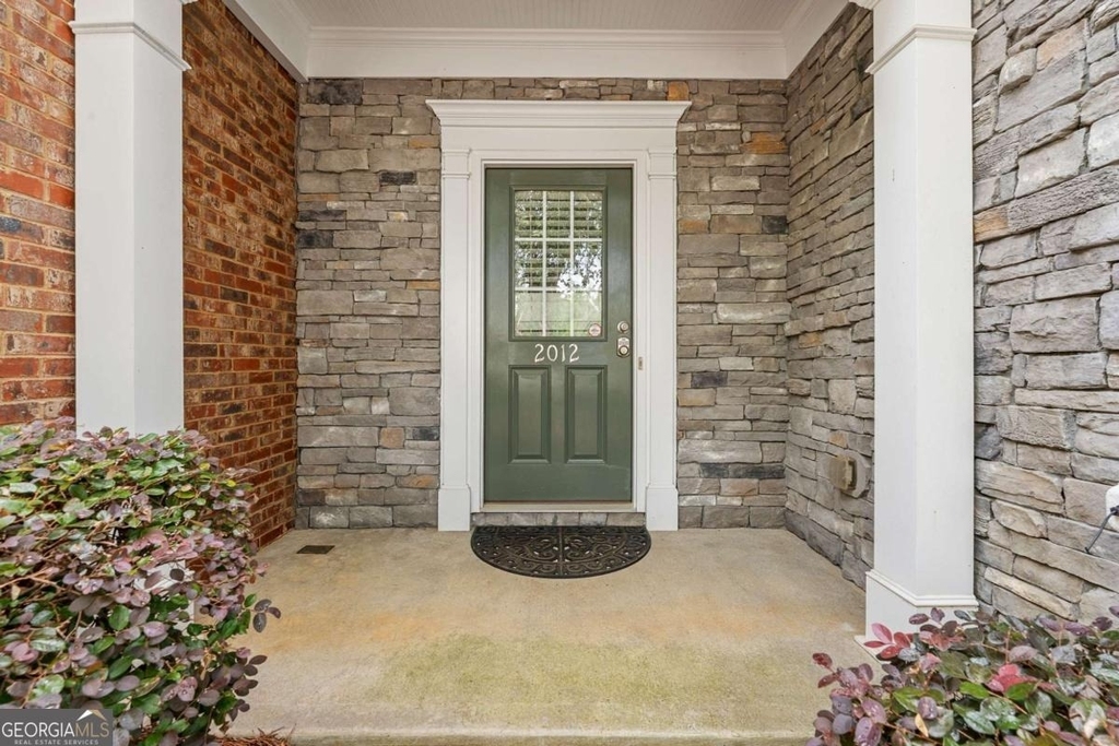 2012 Hailston Drive - Photo 2