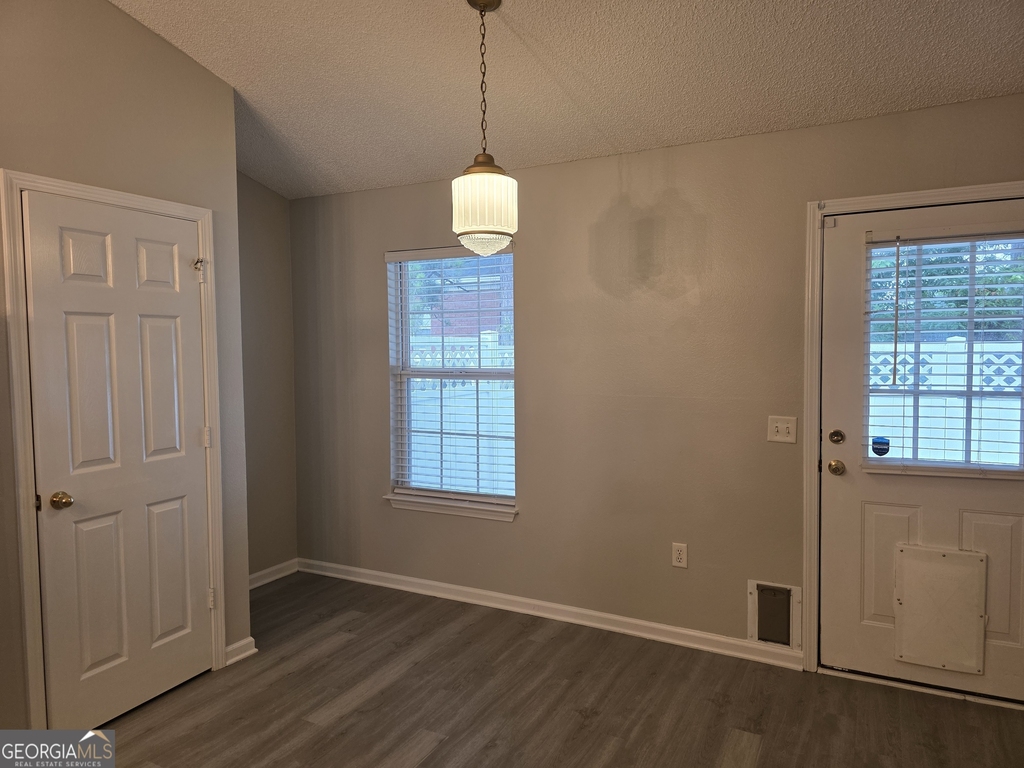 5022 Winfield Drive - Photo 5