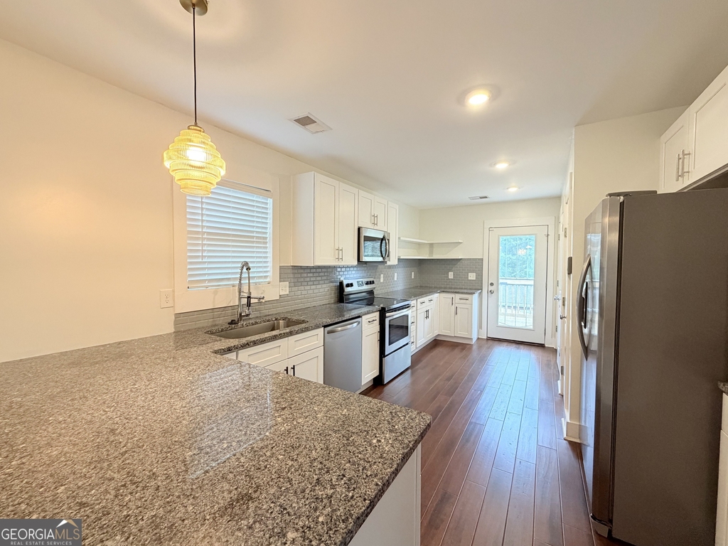 1109 Ira Street Sw - Photo 4