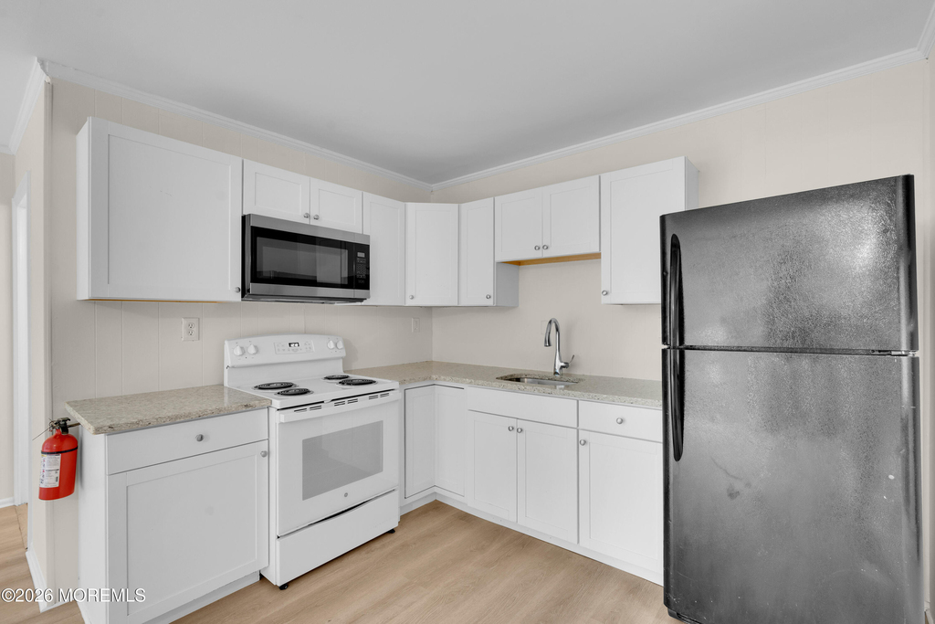 302 Schoolhouse Road - Photo 10