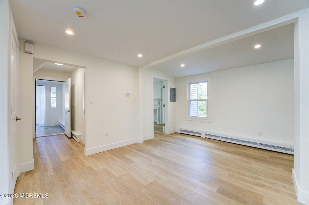 54 Main Street - Photo 8