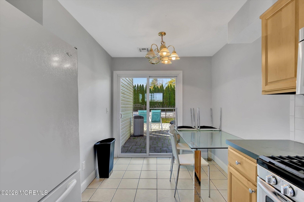980 Woodgate Avenue - Photo 11