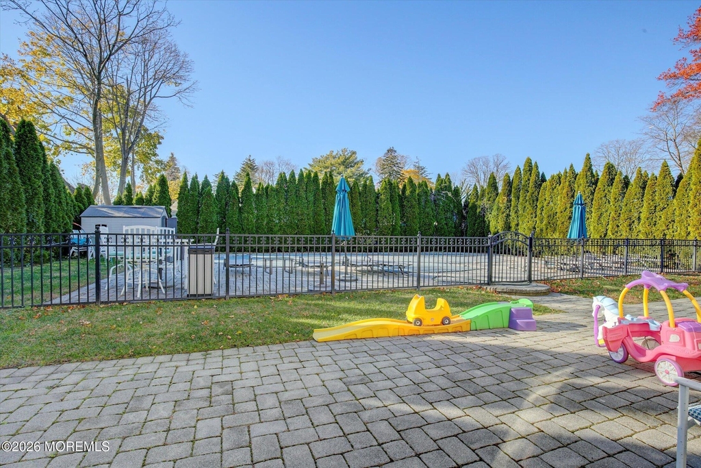 980 Woodgate Avenue - Photo 25