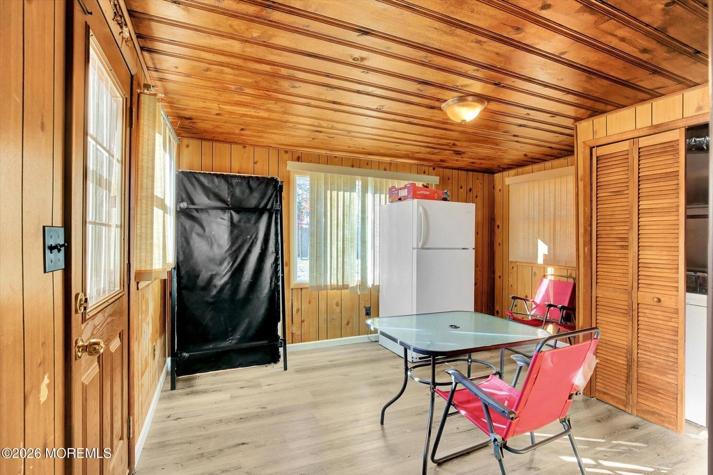 972 Woodgate Avenue - Photo 12