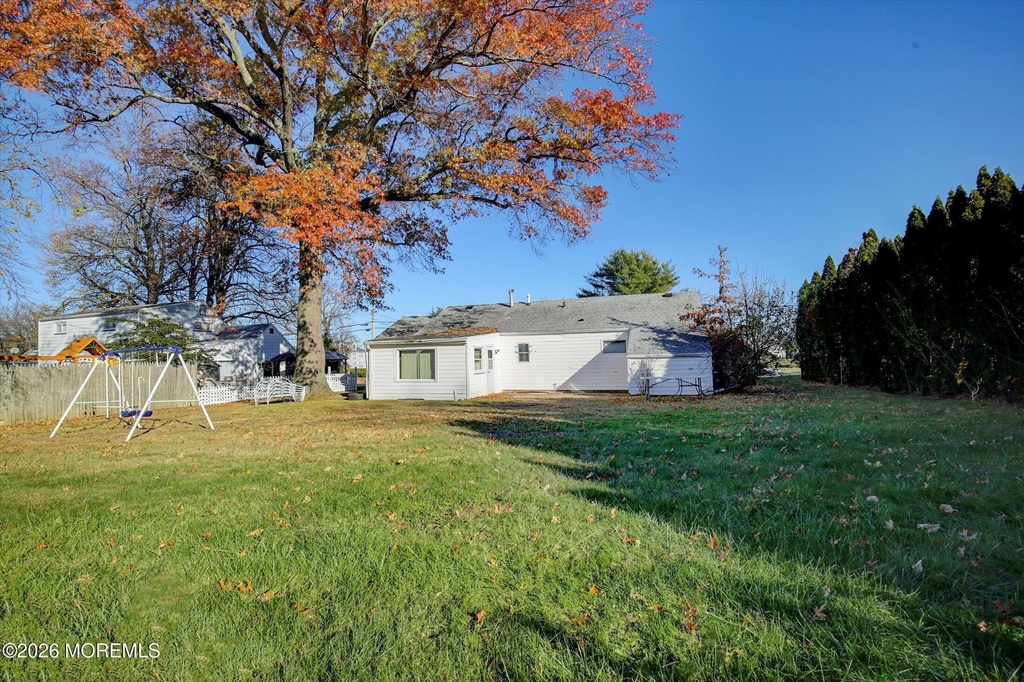 972 Woodgate Avenue - Photo 18