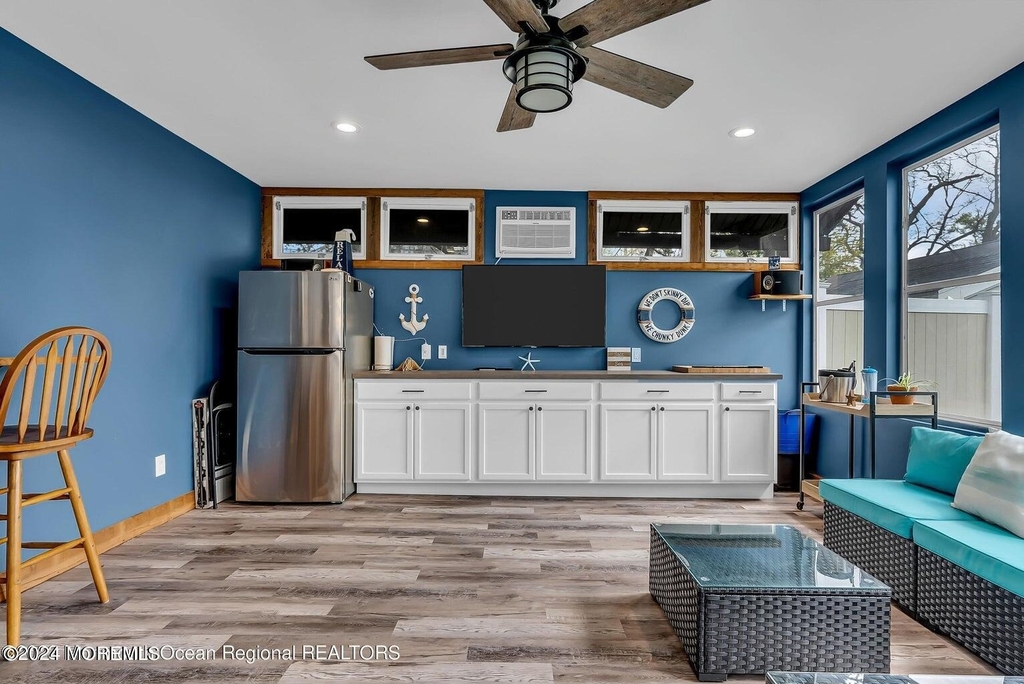 515 Monmouth Road - Photo 20