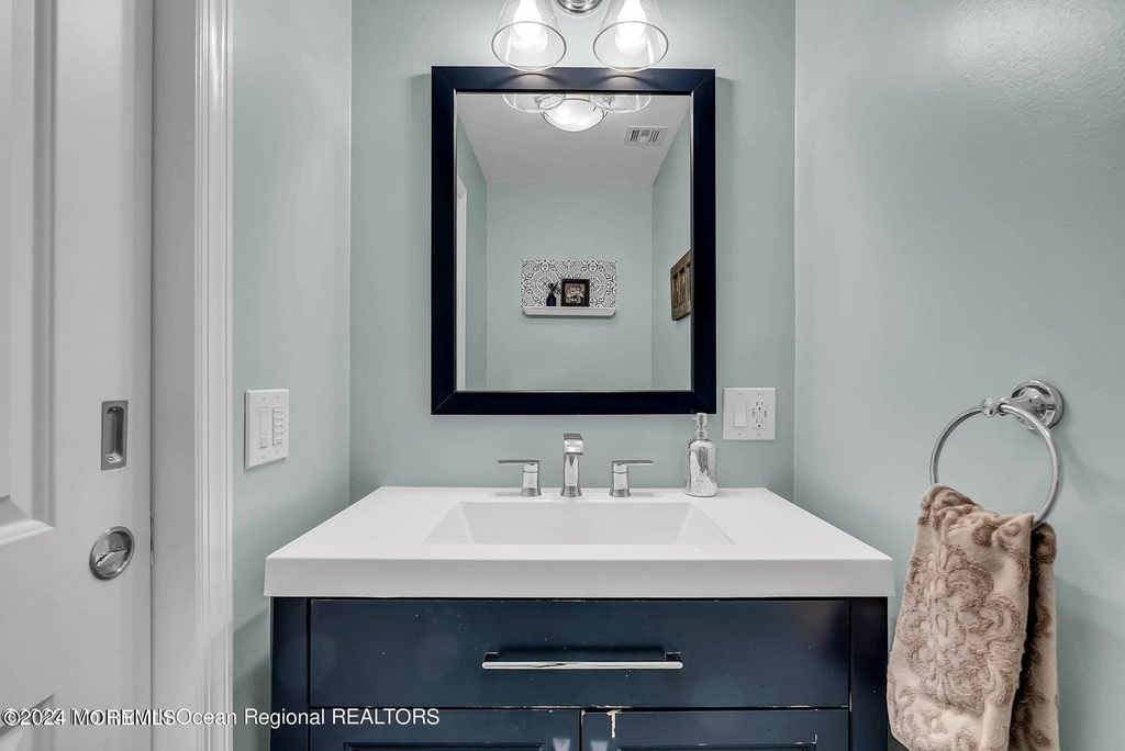 515 Monmouth Road - Photo 18