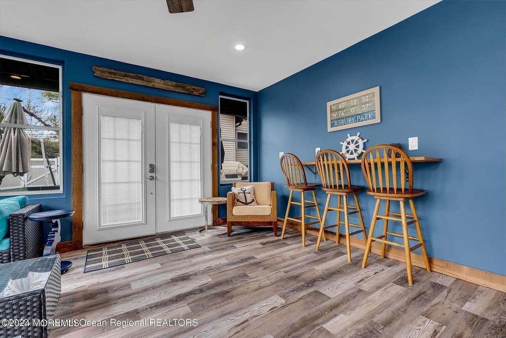515 Monmouth Road - Photo 22