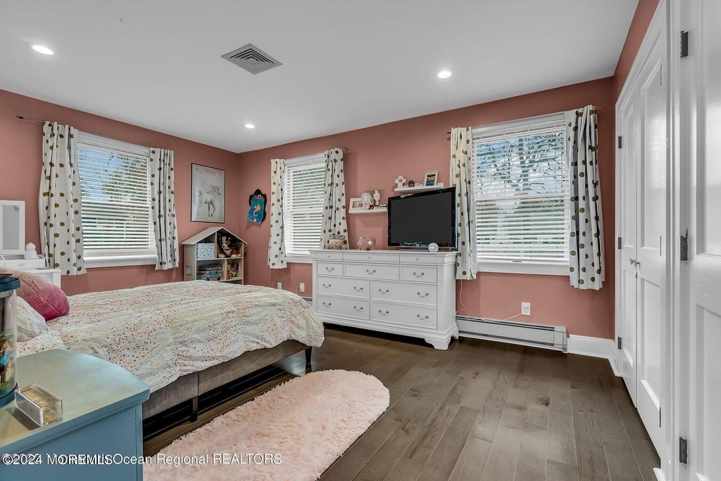515 Monmouth Road - Photo 12