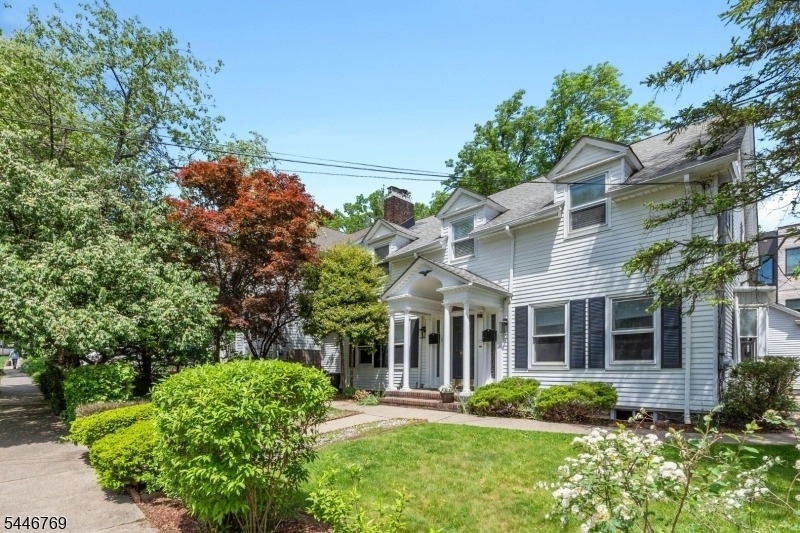 1 Lenox Place - Photo 1