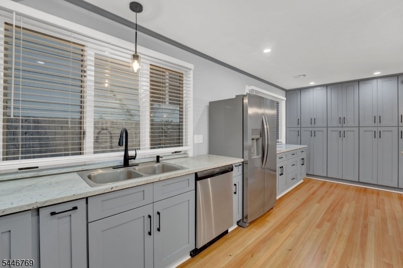 1 Lenox Place - Photo 11