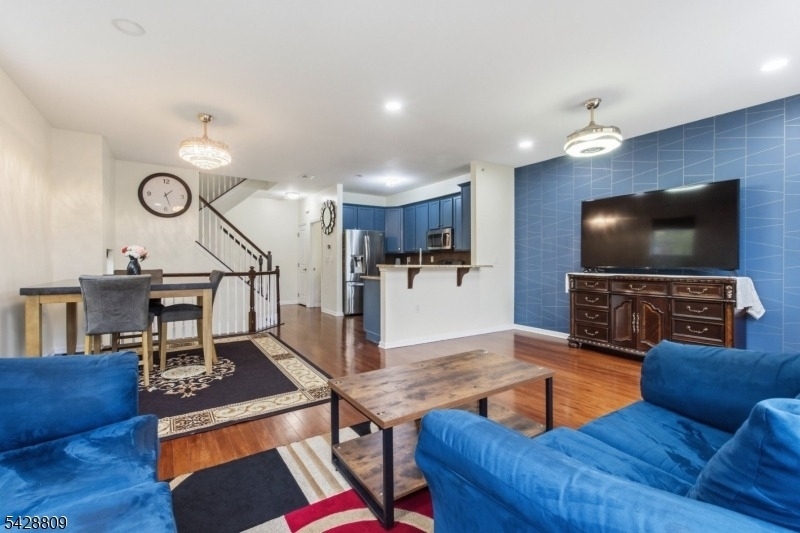 302 Rotando Way - Photo 4