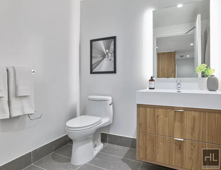 Halletts Point, Long Island City, Ny 11102 - Photo 2