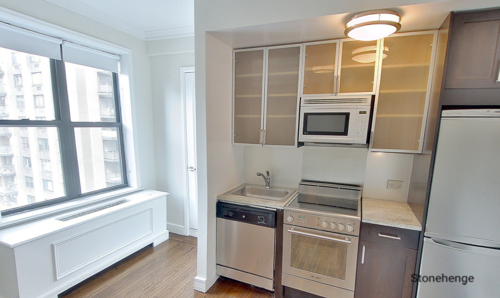 West 70th Street - Photo 1