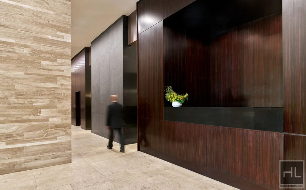 West 55th Street - Photo 3