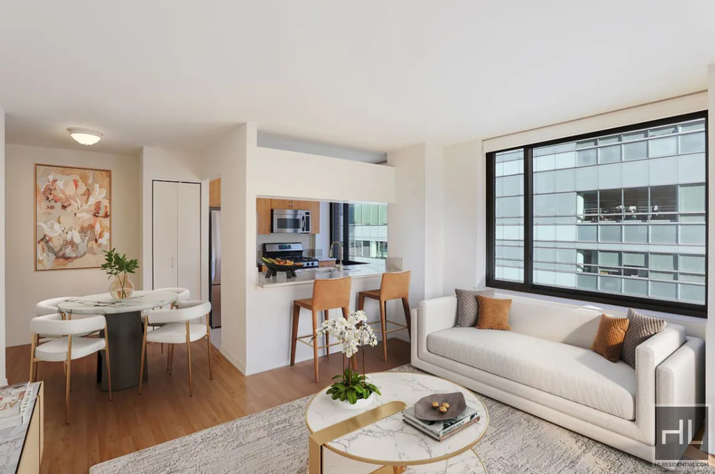 West 55th Street - Photo 0