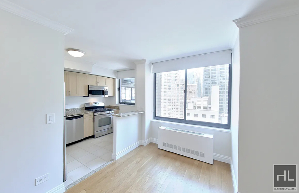 West 48 Street - Photo 1