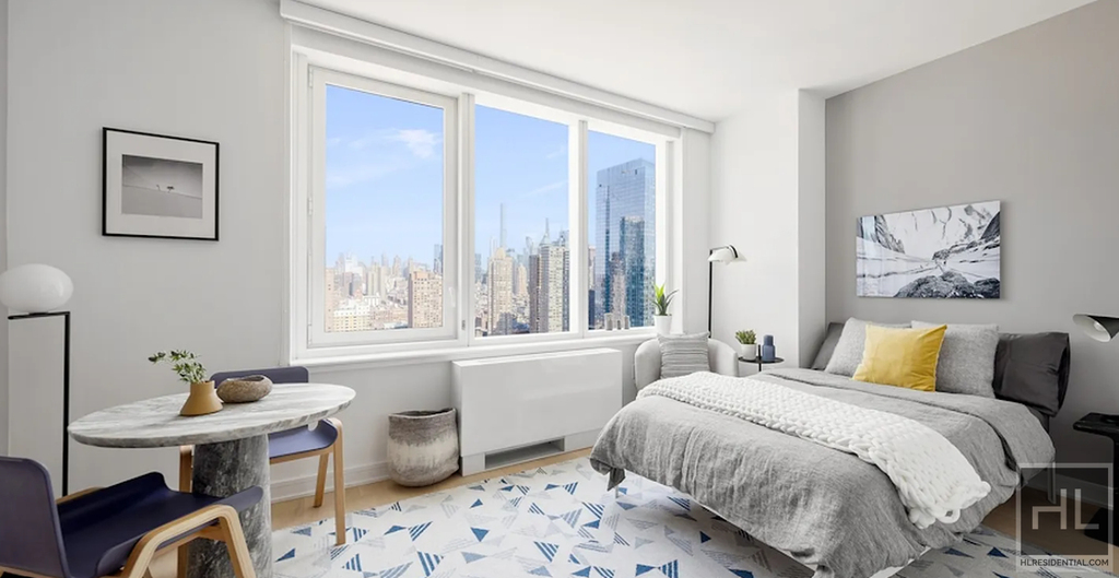 W 38th Street - Photo 1