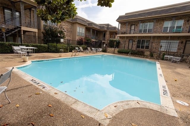 4403 Bellaire Drive S - Photo 2