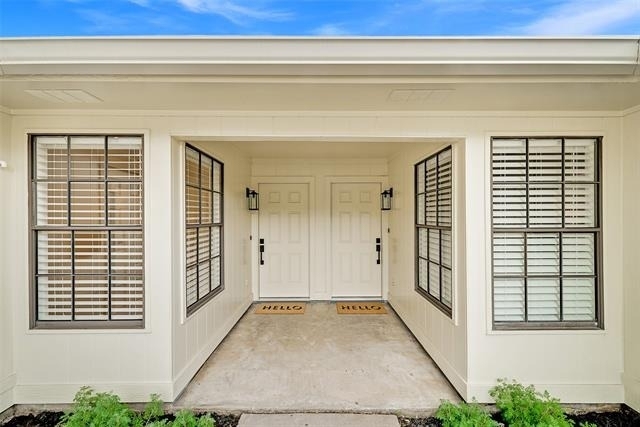 2110 Mistletoe Avenue - Photo 2