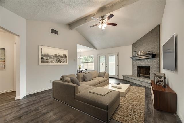 2110 Mistletoe Avenue - Photo 4